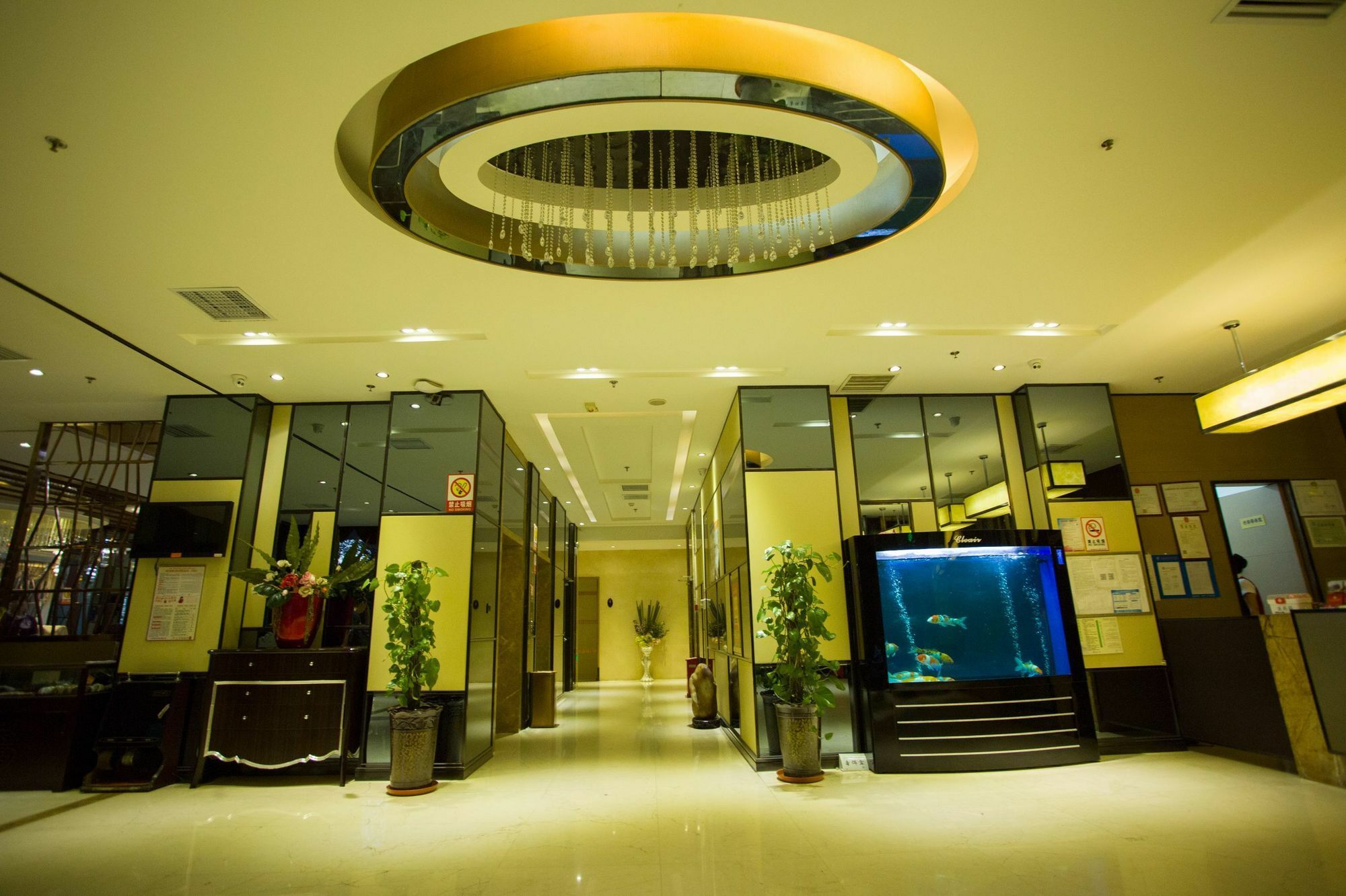 Fuke Jirui Hotel Urumqi Buitenkant foto