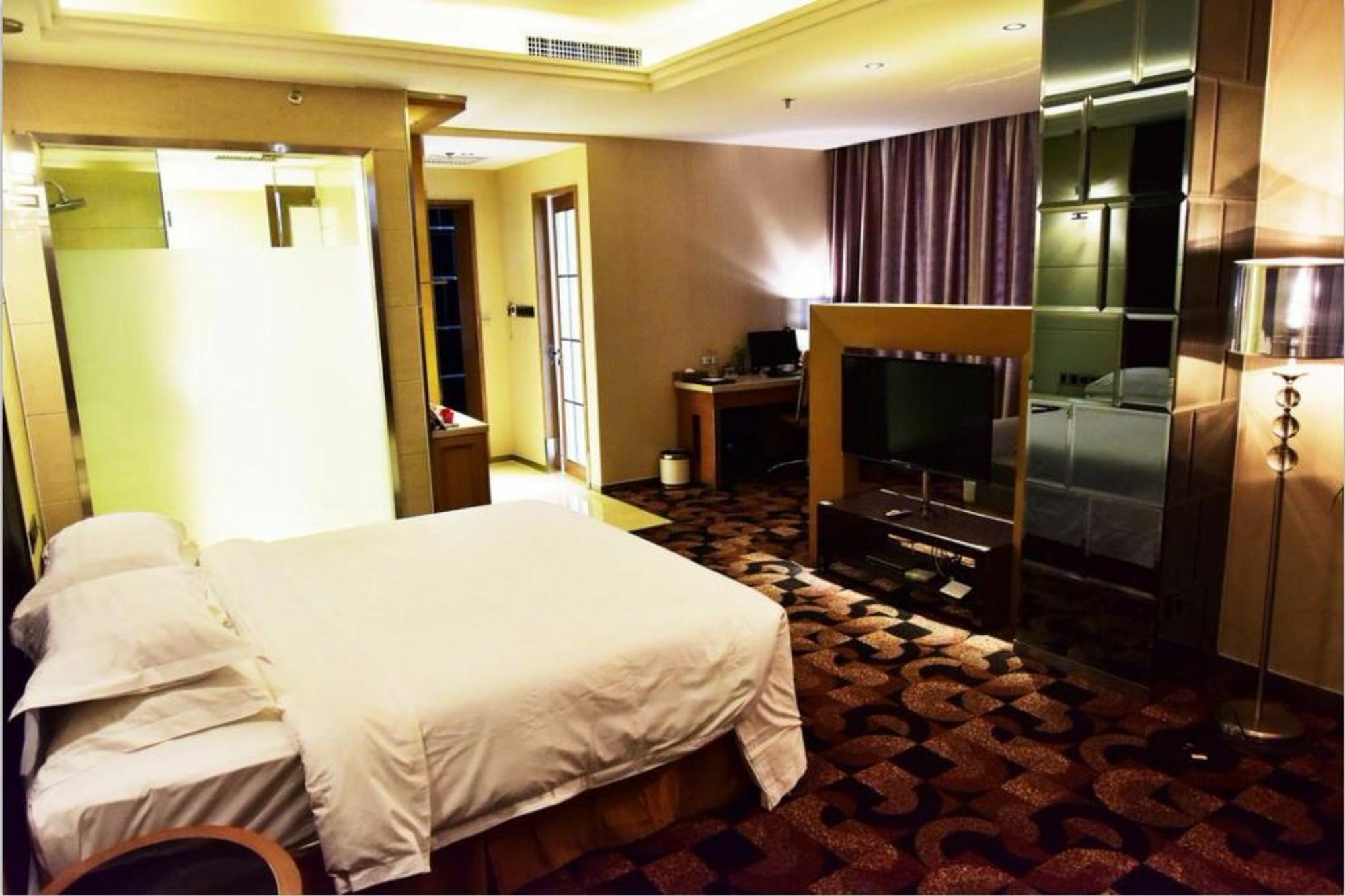 Fuke Jirui Hotel Urumqi Buitenkant foto